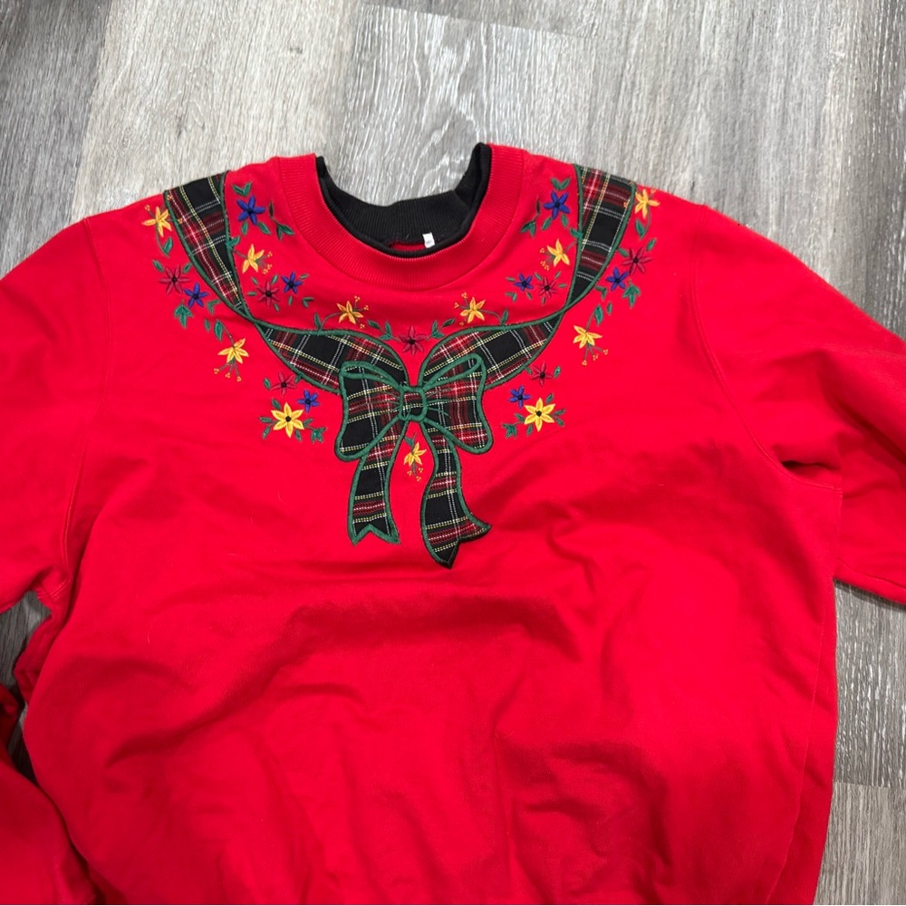 Festive vintage  Red Sweatshirt with Embroidered Bow